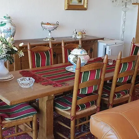 The Sea & View - Parking Optional Апартаменты