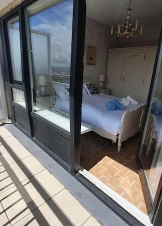 The Sea & View - Parking Optional Апартаменты