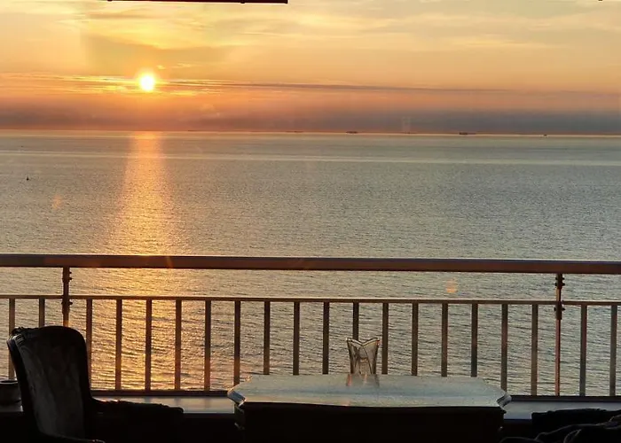 The Sea & View - Parking Optional Apartamento *